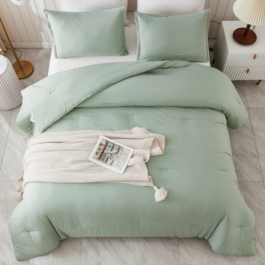 Litanika Lightweight Solid Down Alternative 3 Pieces  Bedding Comforters Sets