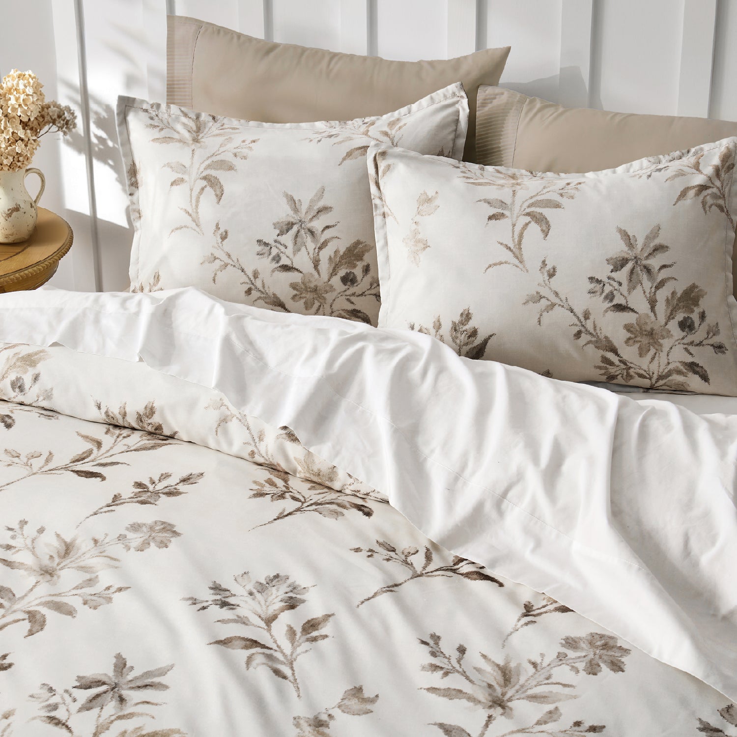 Premium Smooth Floral 3-Piece Duvet Cover Set