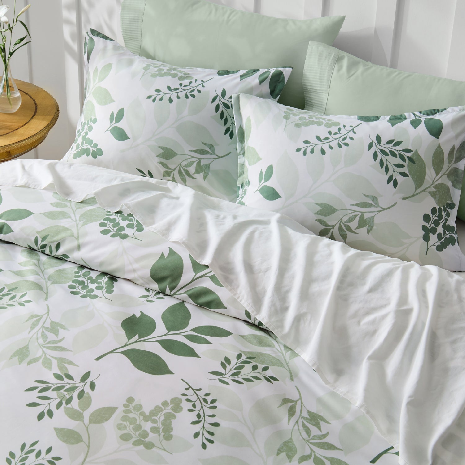Premium Smooth Floral 3-Piece Duvet Cover Set