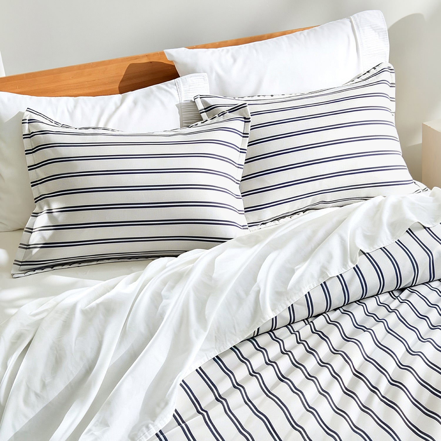 Striped Queen Size Duvet Cover Set - Narrow Stripe Navy 3-Piece Duvet Cover Set