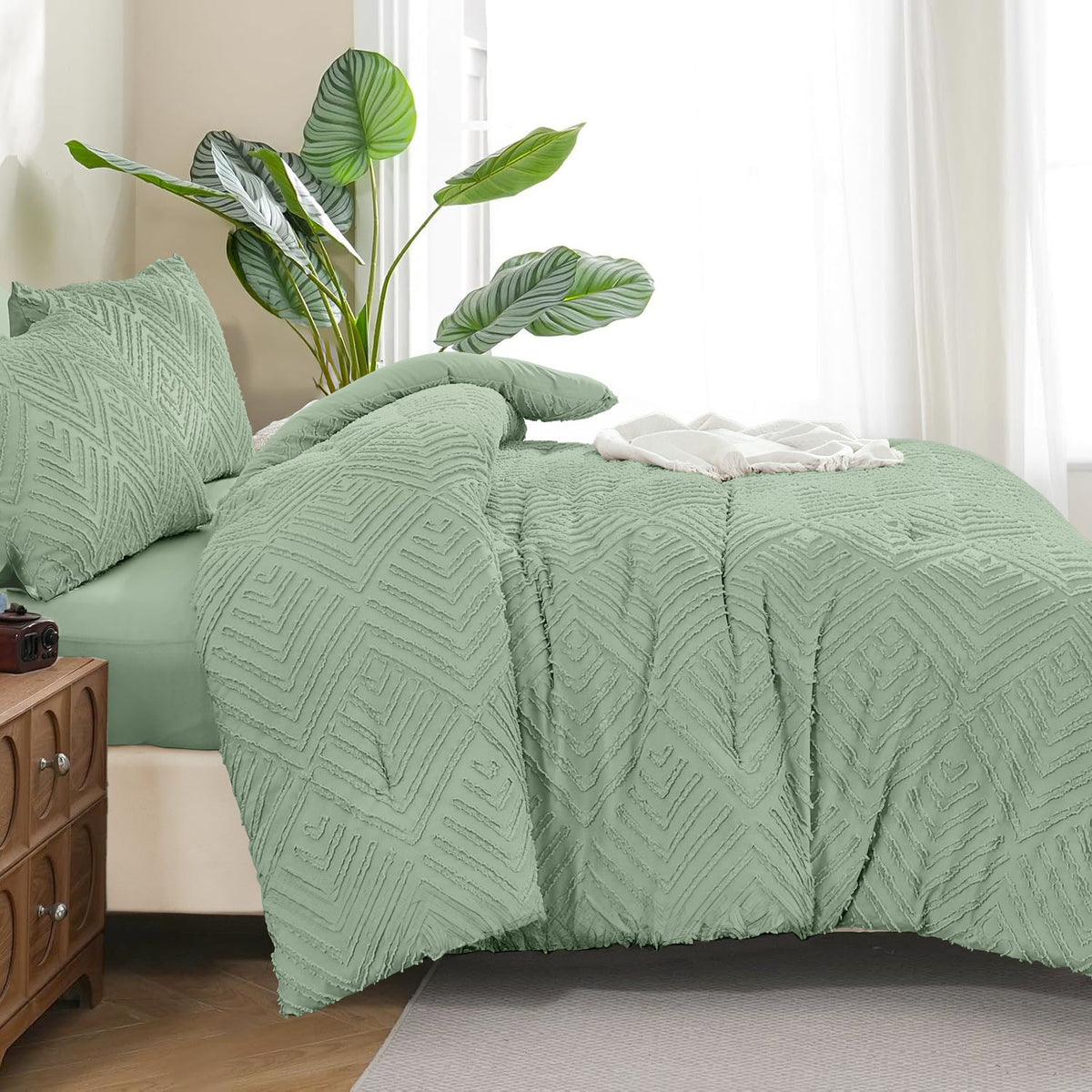 ANGENIA Comforter Sets - 7 Pieces Bed in a Bag Soft Fluffy Bedding Comforter Sets, All Season Boho Tufted Bed Set with Comforter, Sheets, Pillowcases & Shams - LITANIKA