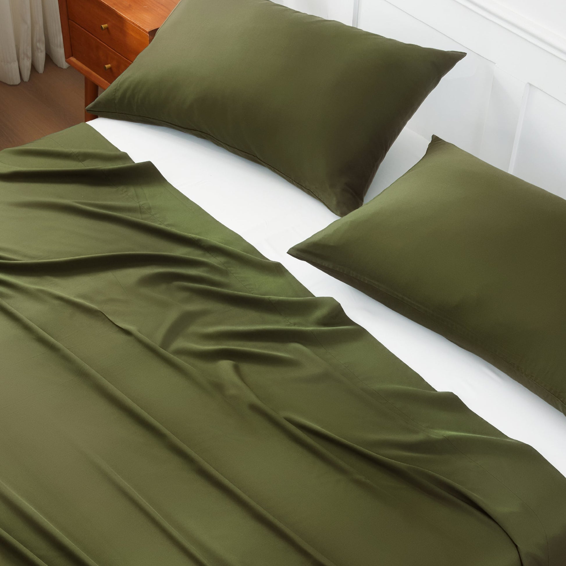 Litanika bamboo viscose silky soft bedding sheets set with smooth, lightweight fabric for luxurious comfort and breathable sleep.