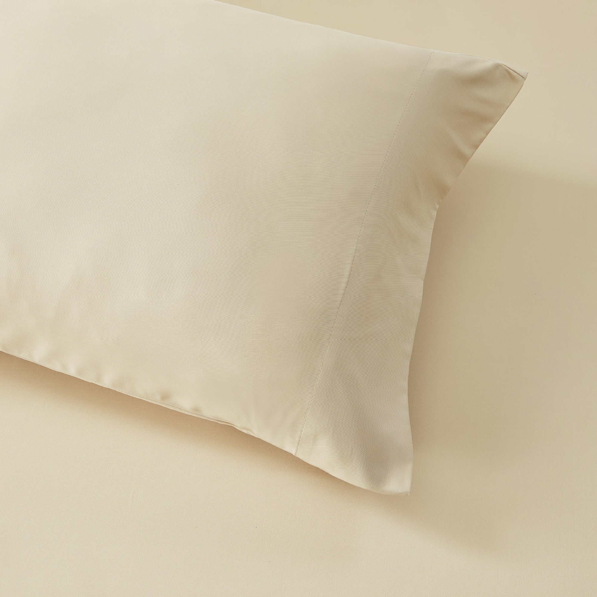 Litanika bamboo viscose soft bedding sheets set with smooth, silky texture and natural bamboo fabric for comfortable sleep.