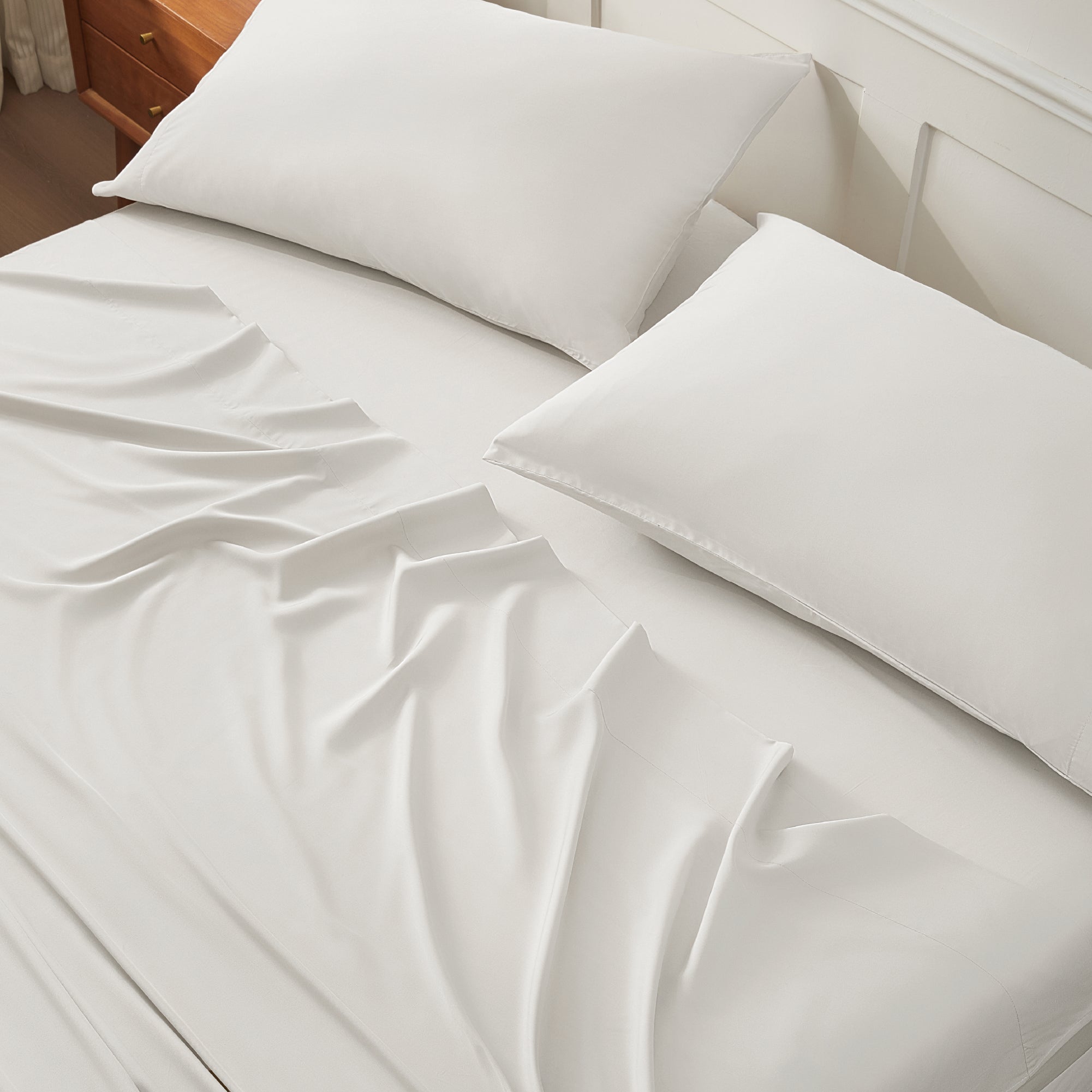 Litanika bamboo viscose soft bedding sheets set with smooth, silky texture and natural bamboo fabric in a cozy bedroom setting.