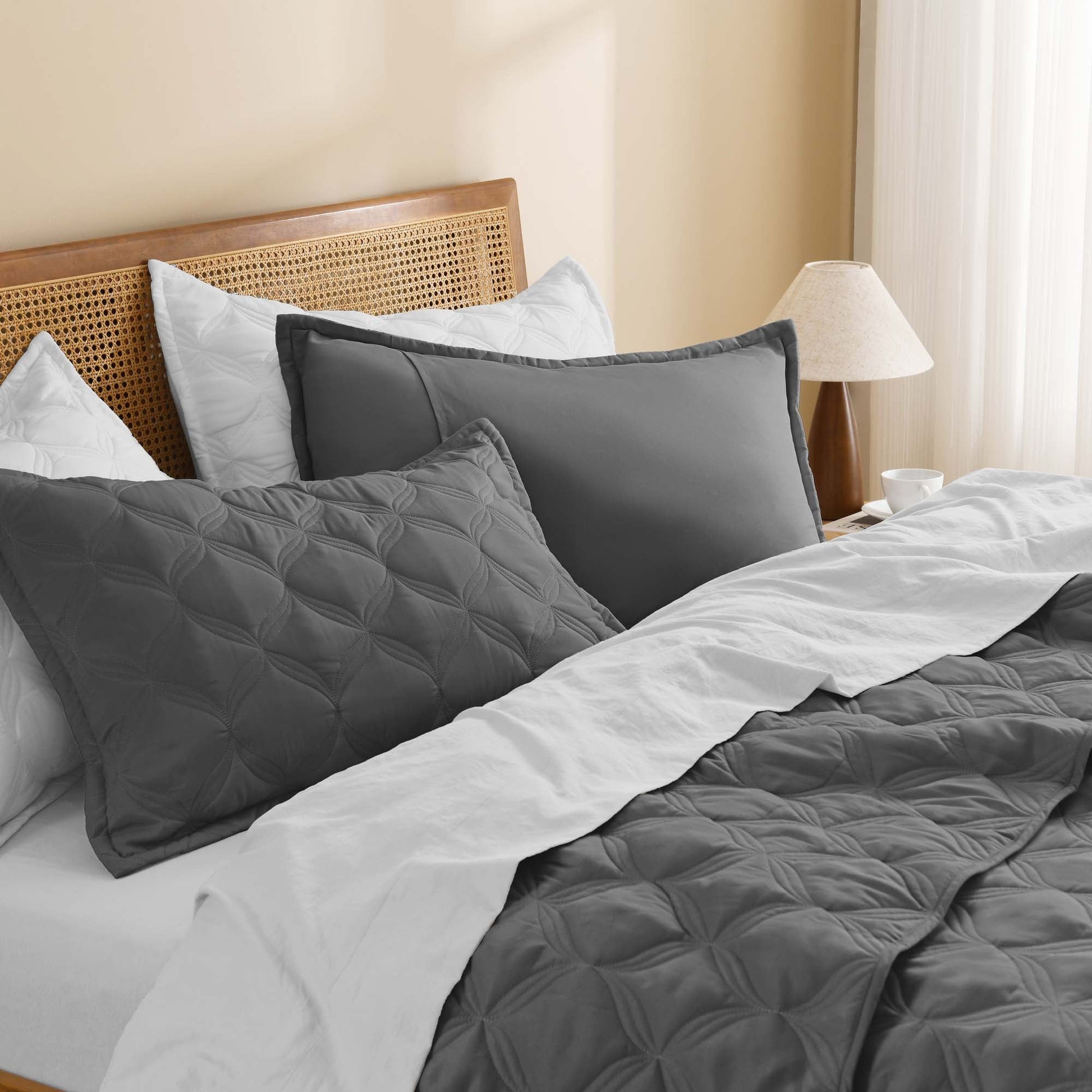 Bedspreads & Coverlets 3 Pieces Quilt Set - LITANIKA