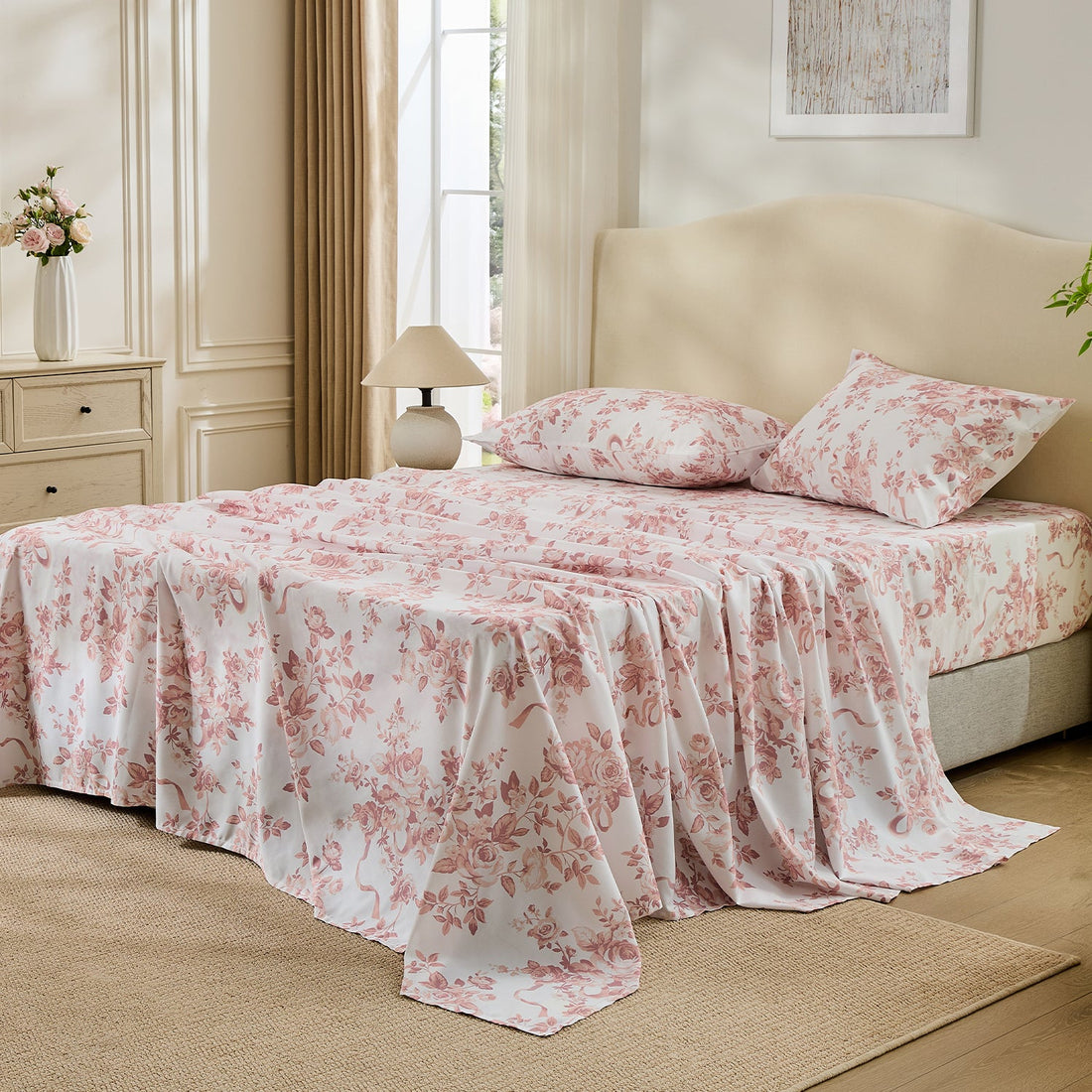 Litanika botanical floral 4-piece sheet set with floral pattern, soft bedding for a stylish bedroom.