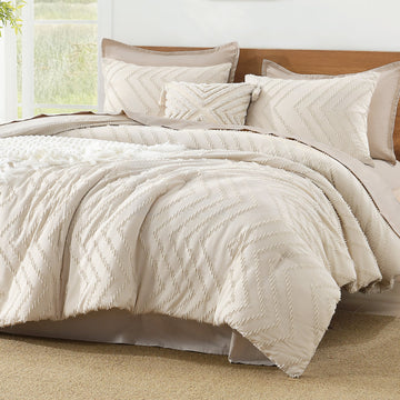 Litanika cozy bedding 3-piece comforter set with chevron pattern, including comforter and pillow shams for a stylish bedroom look.
