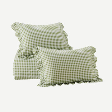 Litanika Farmhouse Gingham Ruffle 3-piece bedding duvet cover set with ruffled edges and classic gingham pattern.