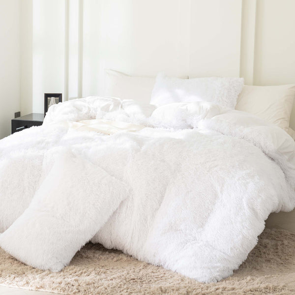 Litanika shaggy plush velvet comforter set with fluffy, ultra-soft, warm bedding in a 3-piece luxury design.