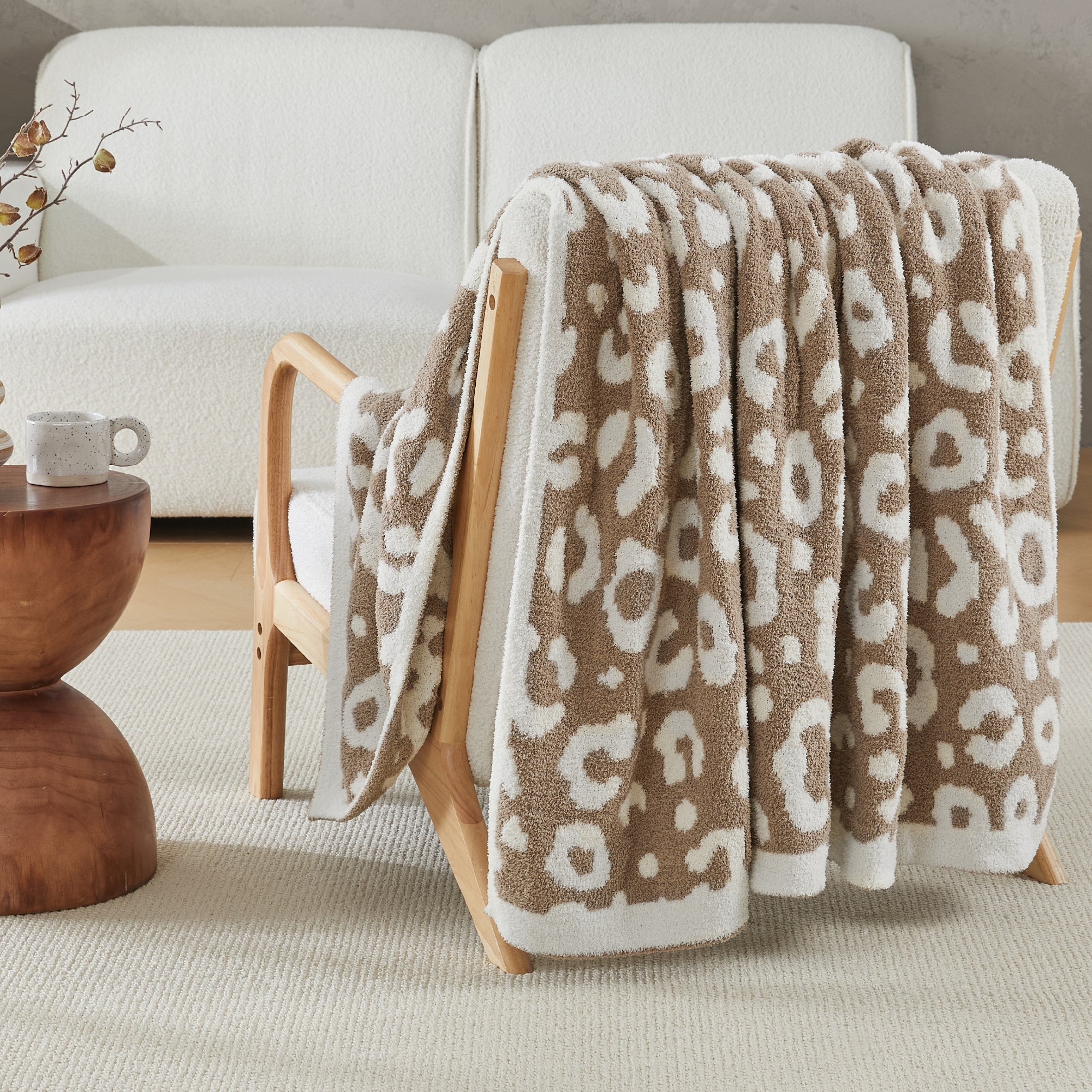 Litanika leopard pattern throw blanket featuring a cheetah print, soft bedding accessory with animal print design.