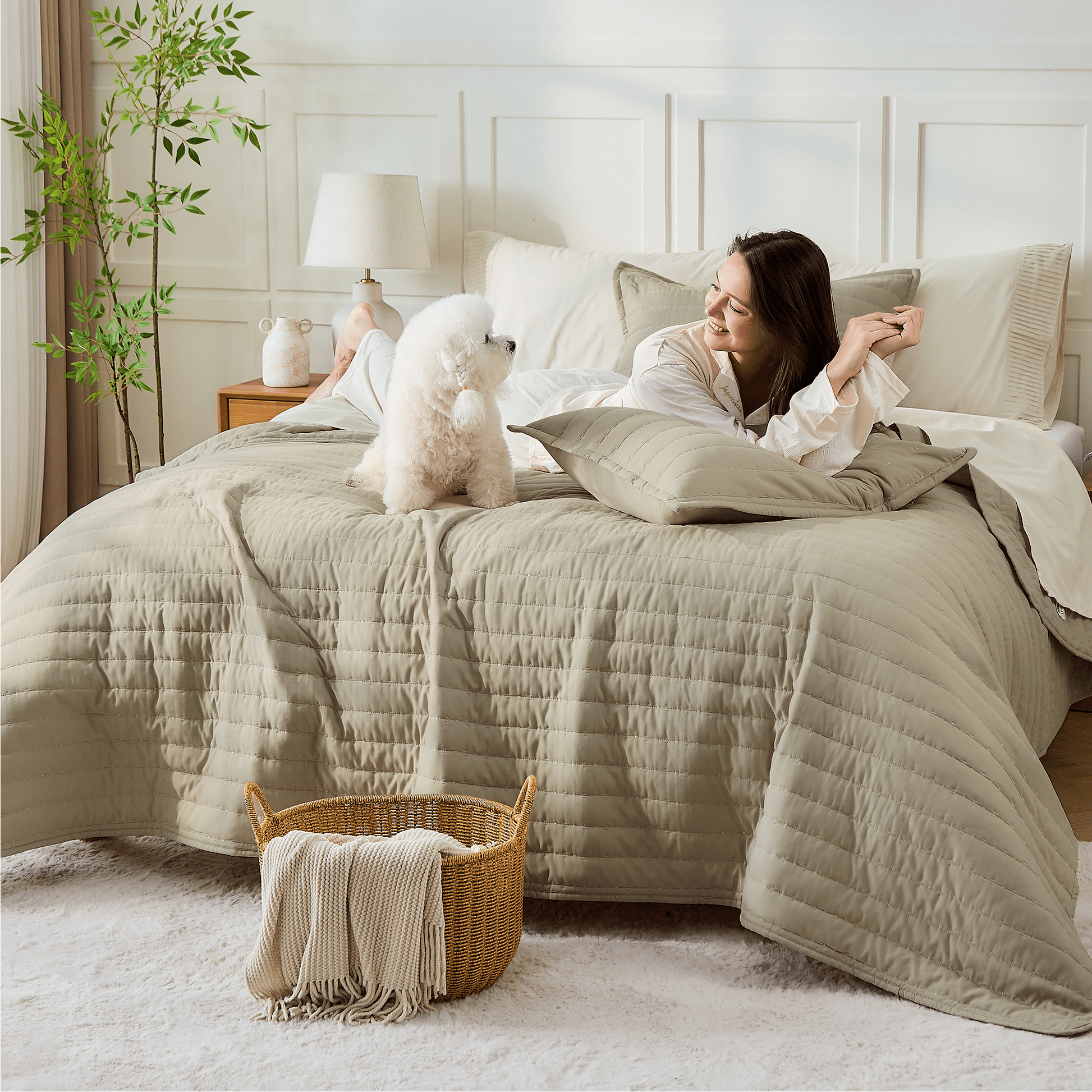 Lightweight Quilted Bedspread & Coverlet 3 Pieces Quilt Set - LITANIKA