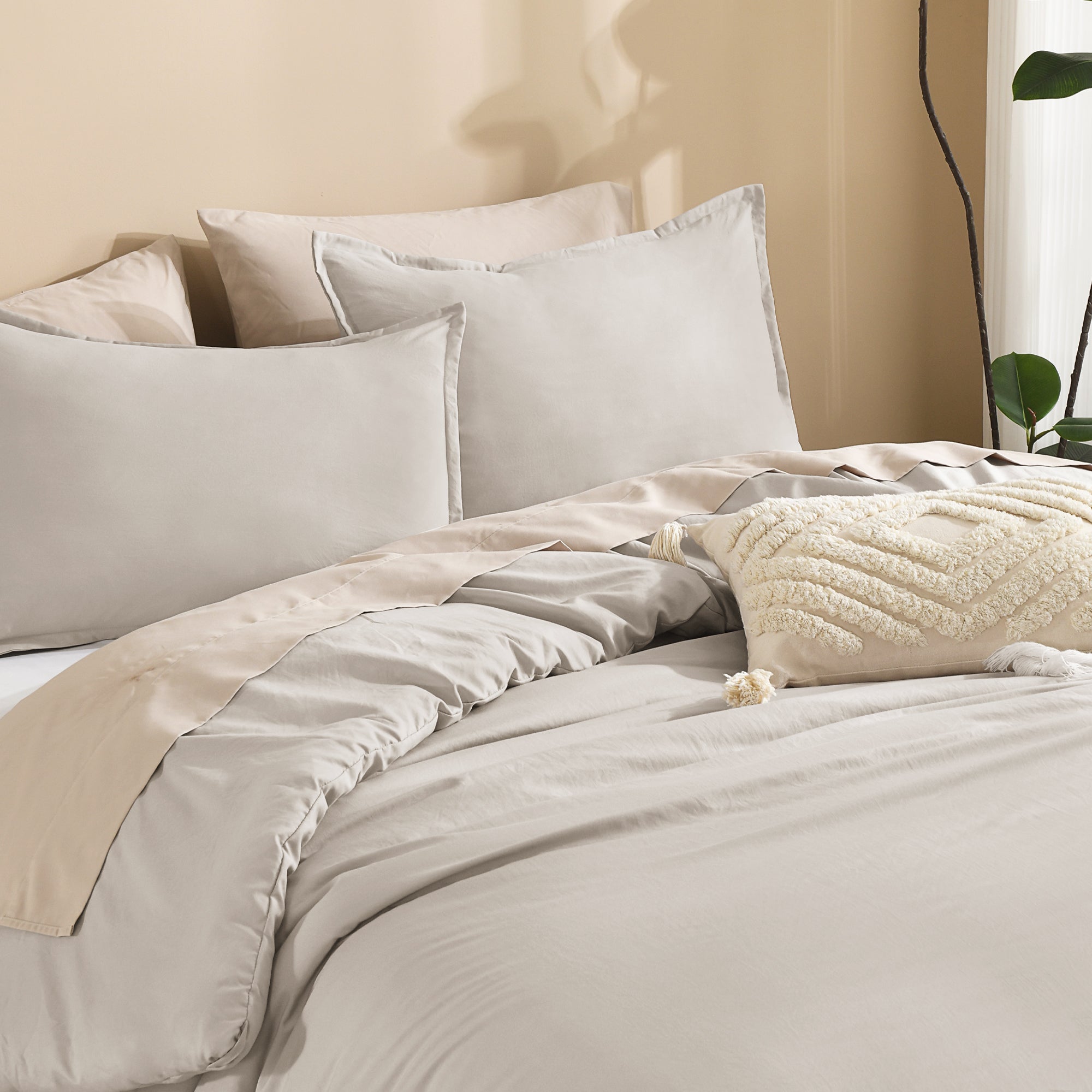 Lightweight Solid Down Alternative 3 Pieces Comforters Sets - LITANIKA