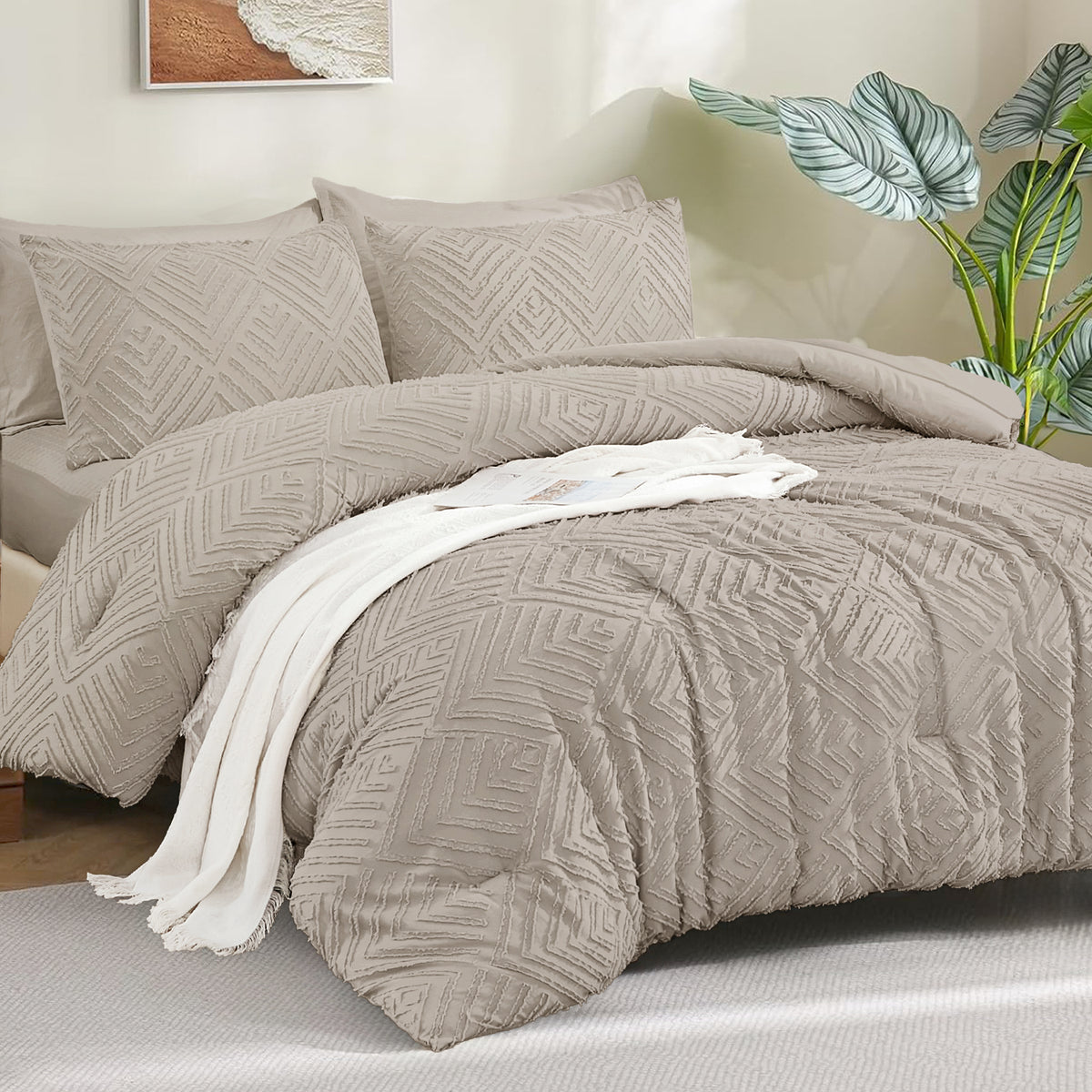 ANGENIA Comforter Sets - 7 Pieces Bed in a Bag Soft Fluffy Bedding Comforter Sets, All Season Boho Tufted Bed Set with Comforter, Sheets, Pillowcases & Shams