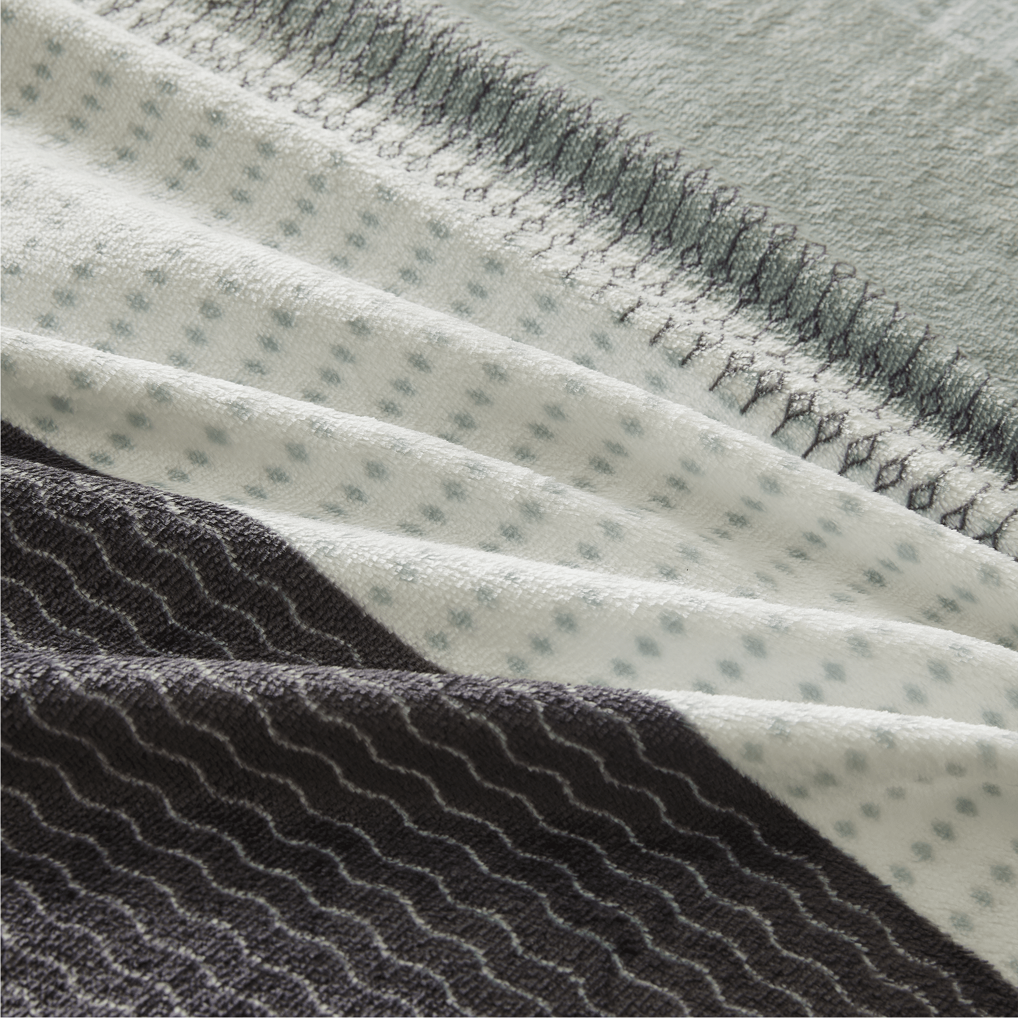 Luxury Soft Plush Fuzzy Stripe Comforter Sets - LITANIKA