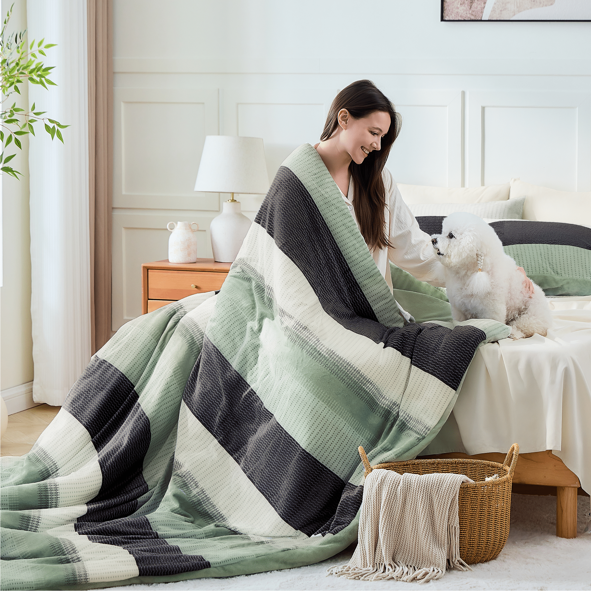 Luxury Soft Plush Fuzzy Stripe Comforter Sets - LITANIKA