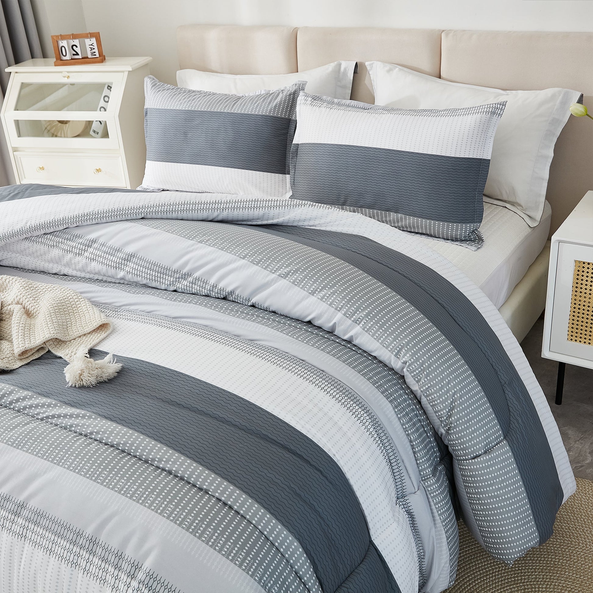 Multicolor Stripe Lightweight Down Alternative 3 Pieces Comforter Set - LITANIKA