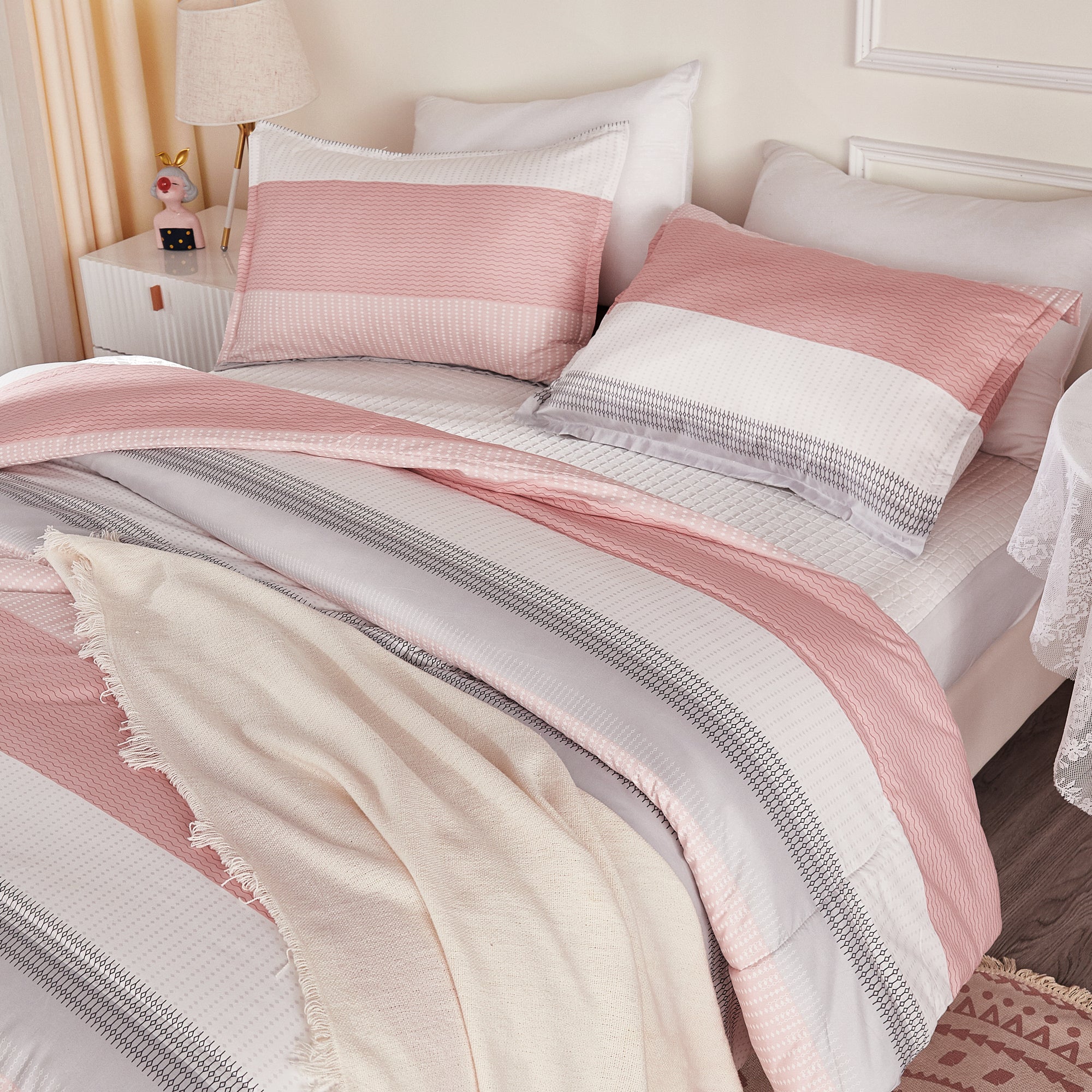 Multicolor Stripe Lightweight Down Alternative 3 Pieces Comforter Set - LITANIKA