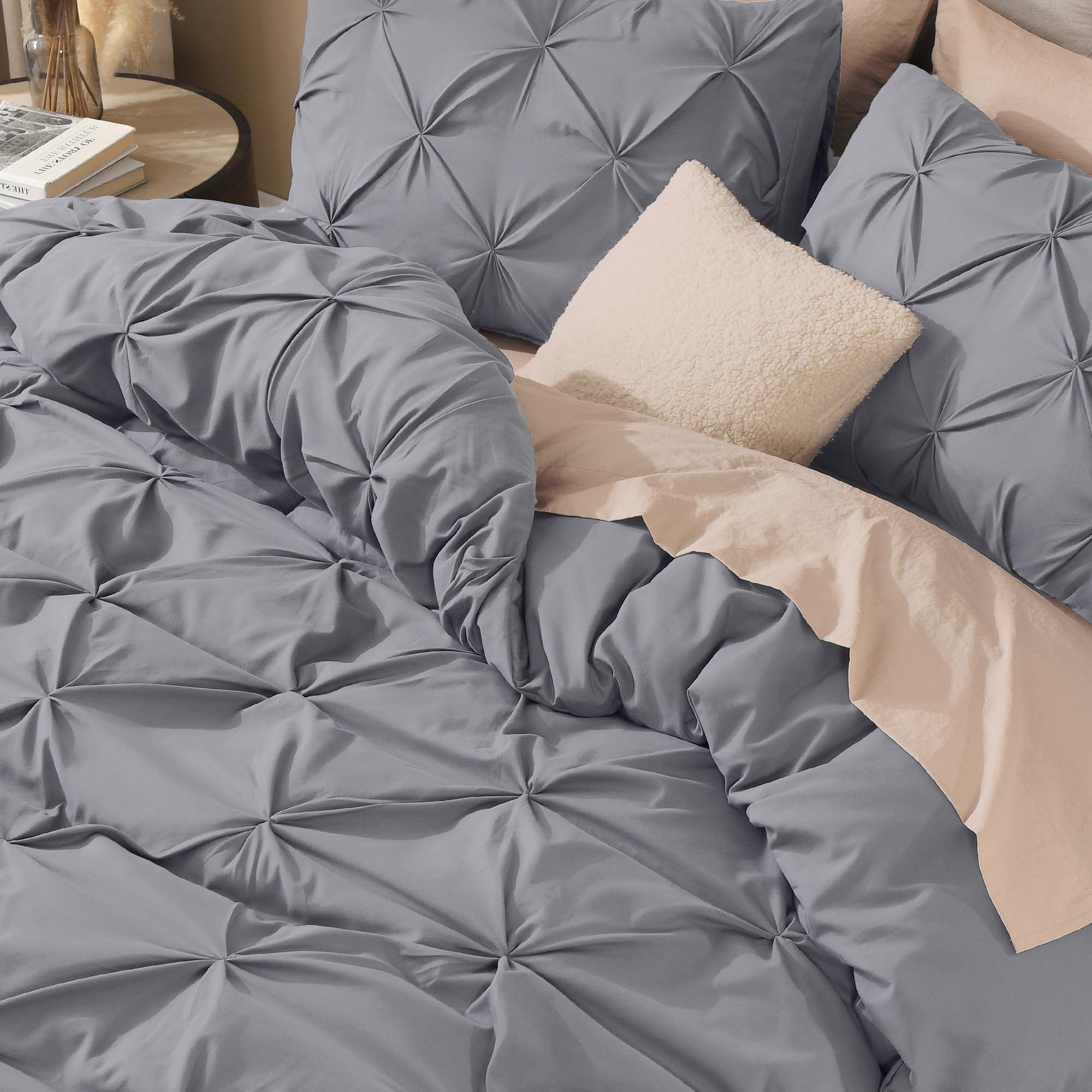 Pinch Pleat Pintuck Soft Microfiber 3 Pieces Duvet Cover Set - LITANIKA