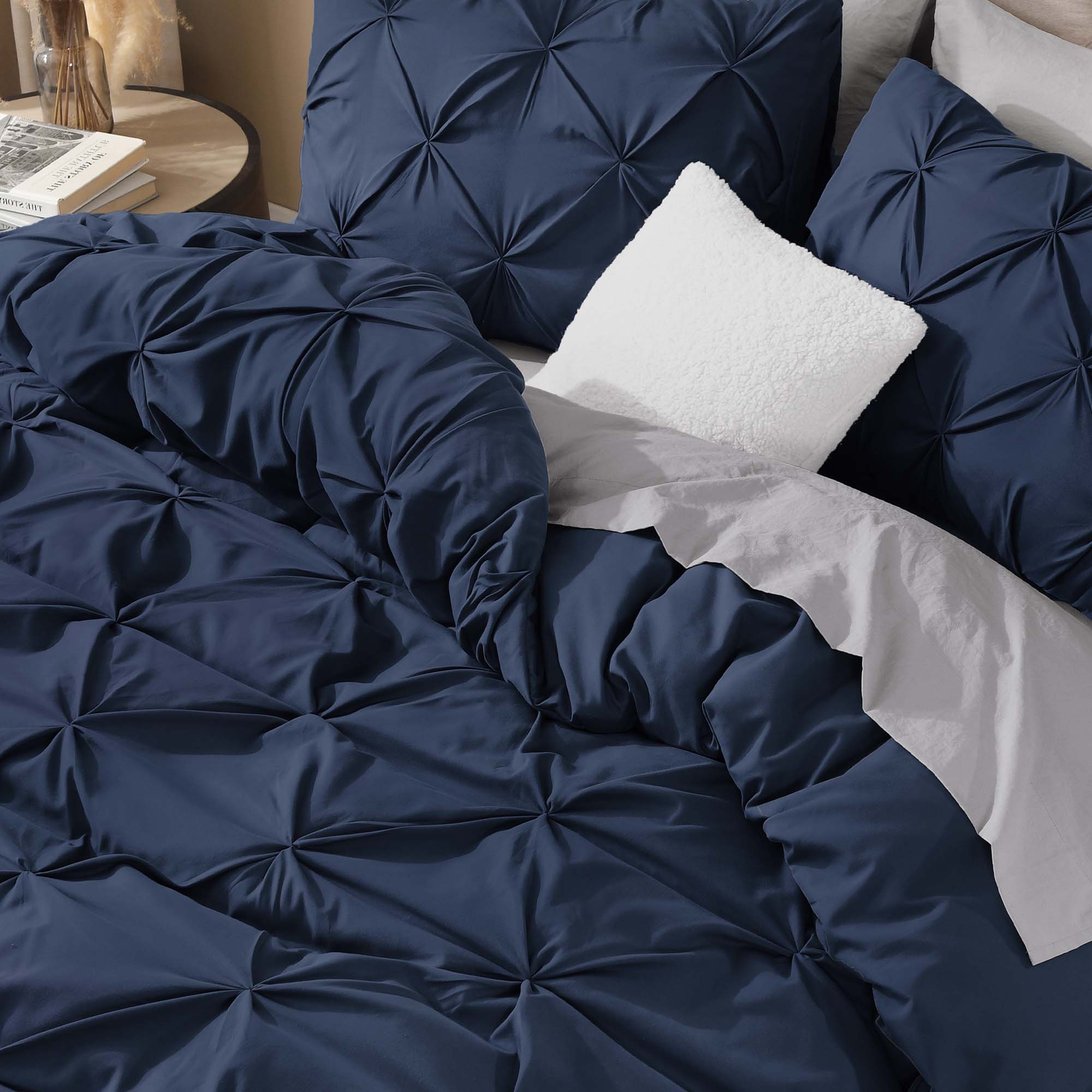 Pinch Pleat Pintuck Soft Microfiber 3 Pieces Duvet Cover Set - LITANIKA