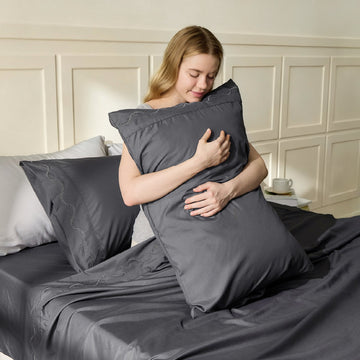 Queen Size Embroidered Leaf 4-Piece Sheet Set - LITANIKA