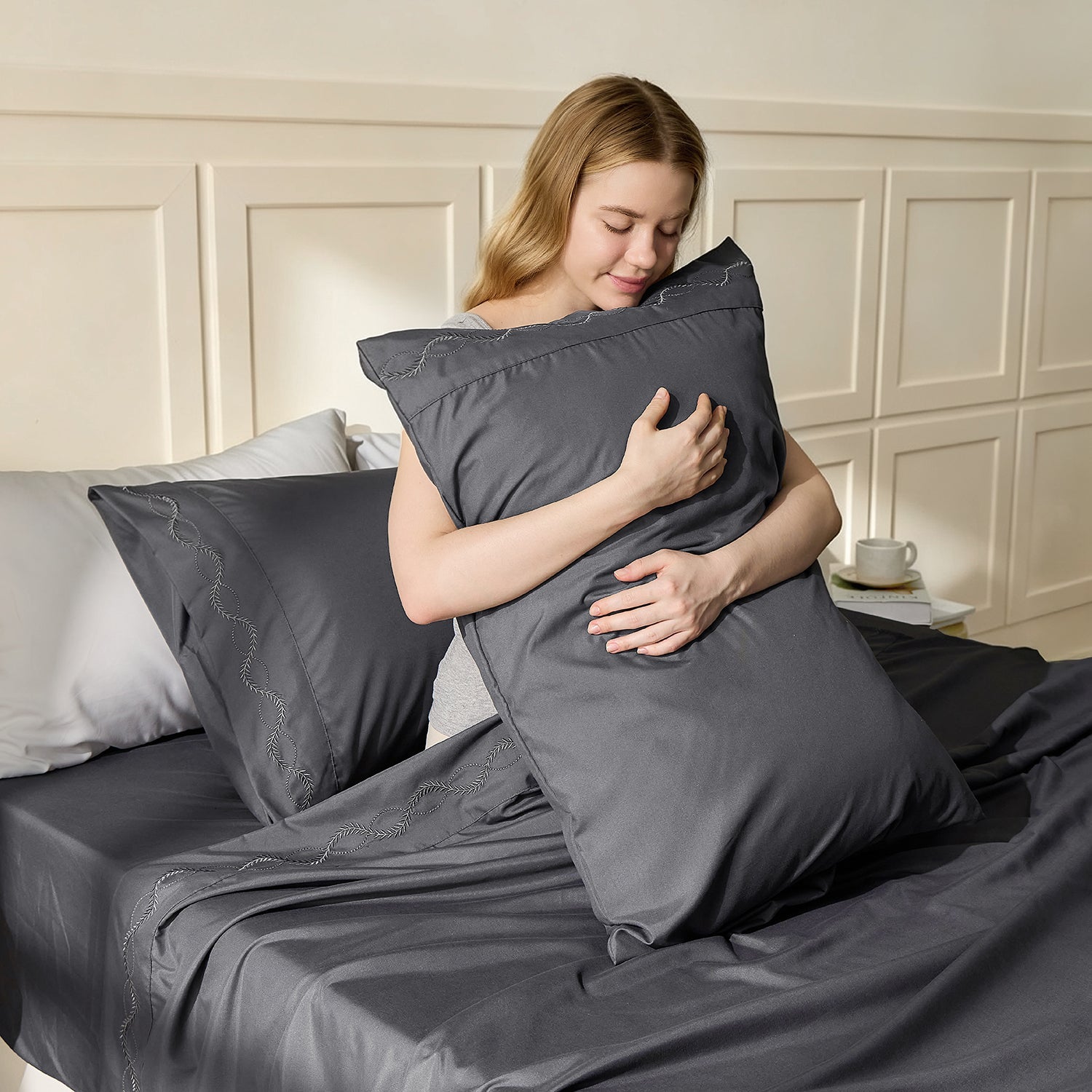 Queen Size Sheet Set - Breathable & Cooling Sheets - Extra Soft, Easy-Fit Bed Sheets - Bedding Sheets & Pillowcases (Queen, Grey) - LITANIKA