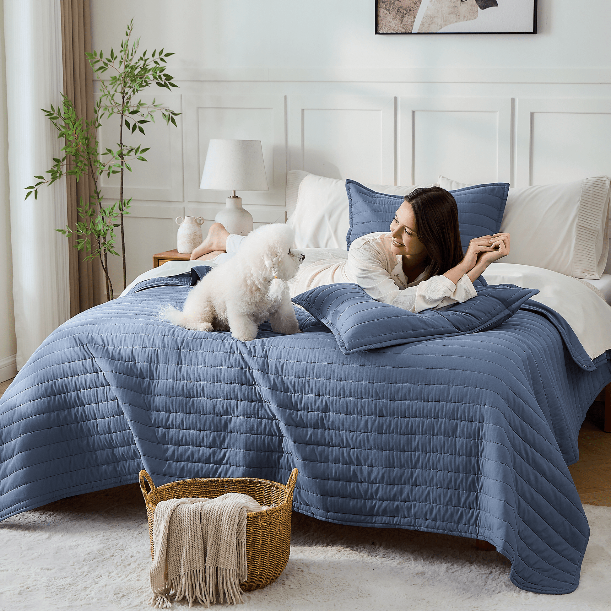 LITANIKA quilted bedspread and coverlet quilt set with a textured, stitched pattern perfect for bedroom decor.