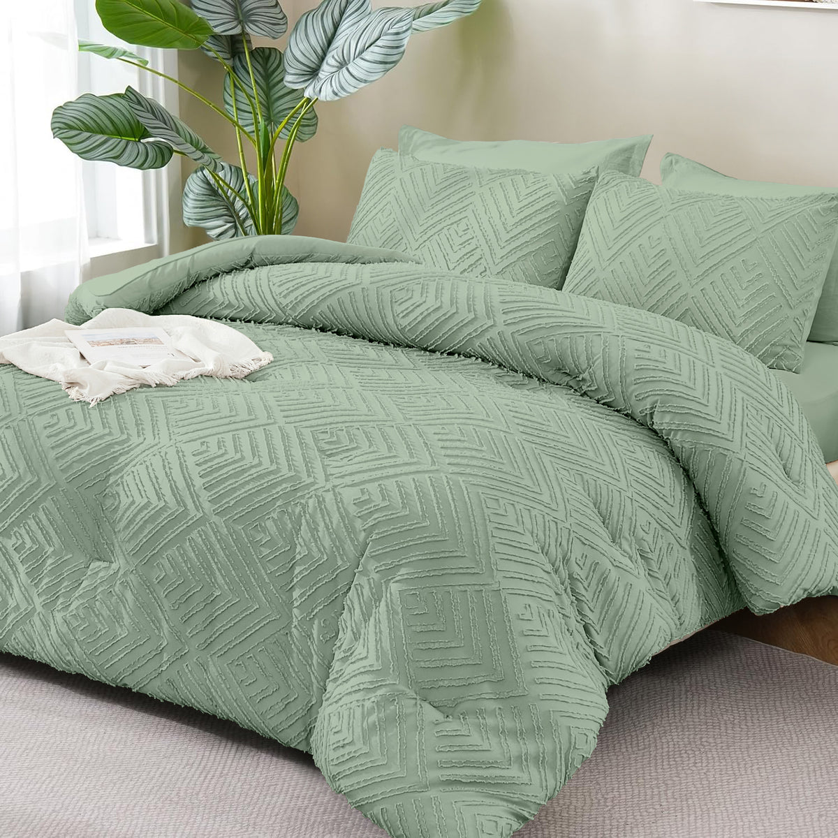 ANGENIA Comforter Sets - 7 Pieces Bed in a Bag Soft Fluffy Bedding Comforter Sets, All Season Boho Tufted Bed Set with Comforter, Sheets, Pillowcases & Shams