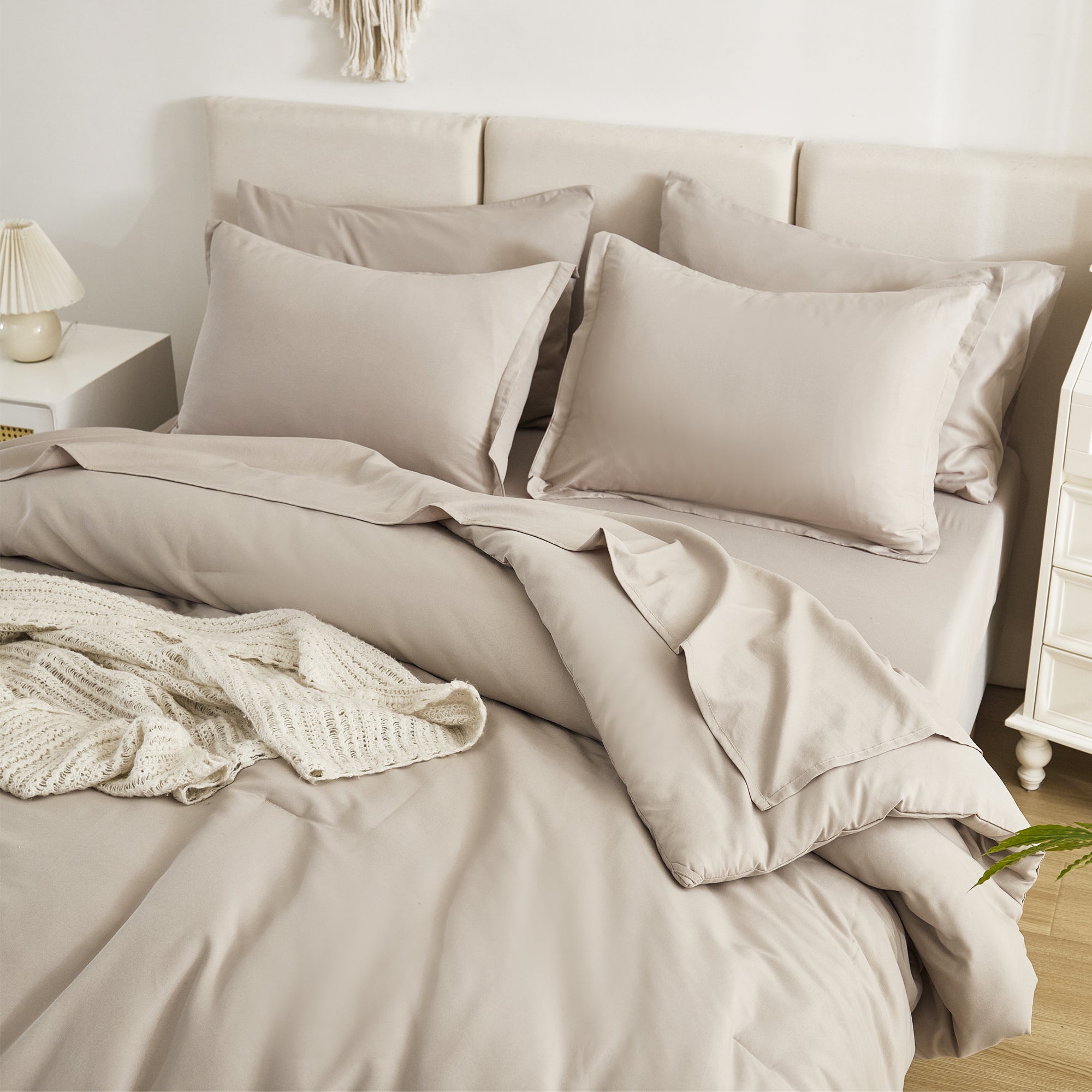 Solid Down Alternative 7 Pieces Bedding Comforters Sets - LITANIKA