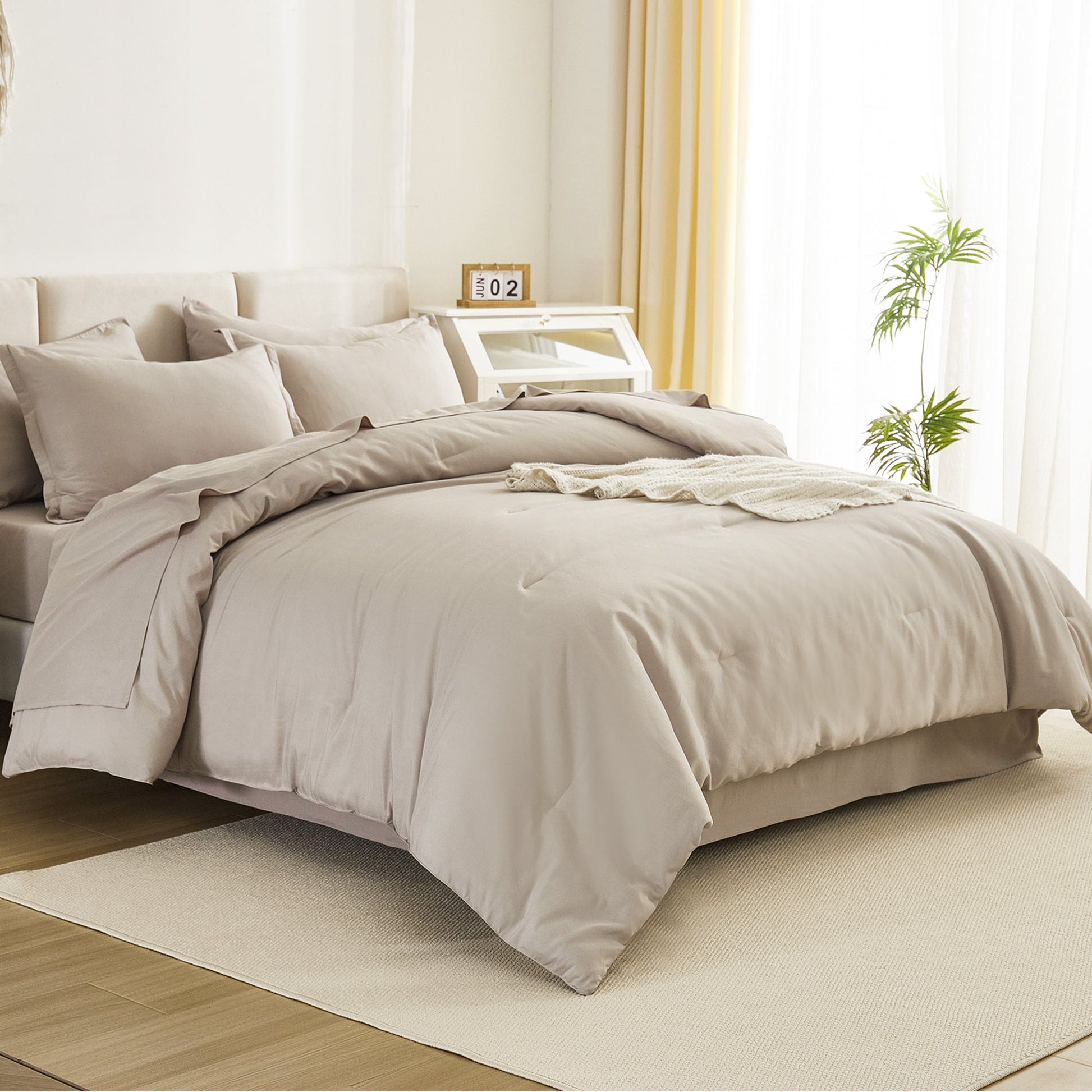 Solid Down Alternative 7 Pieces Bedding Comforters Sets - LITANIKA