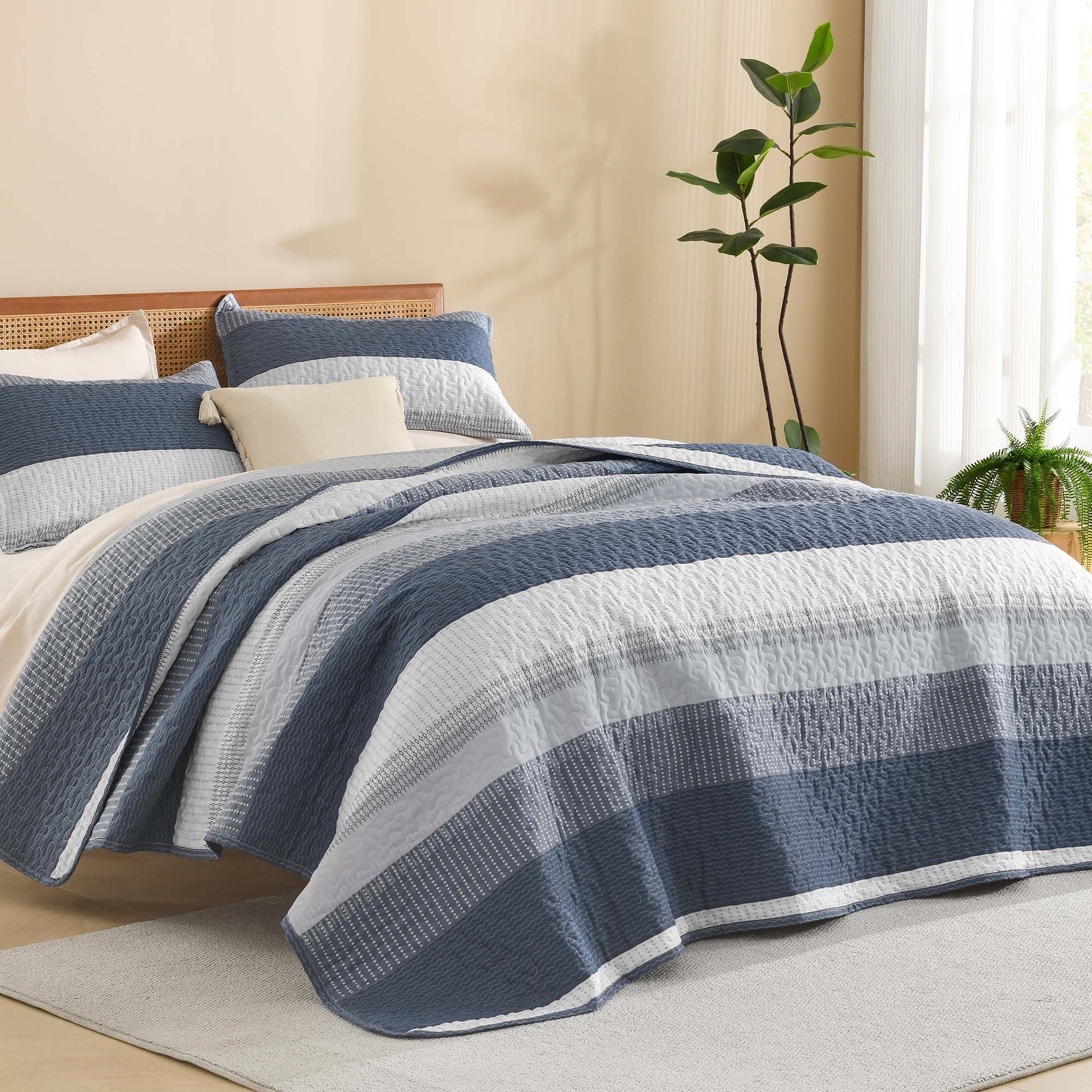 Stripe Patchwork Bedspread Soft Lightweight Microfiber Coverlet 3 Pieces Quilt Set - LITANIKA