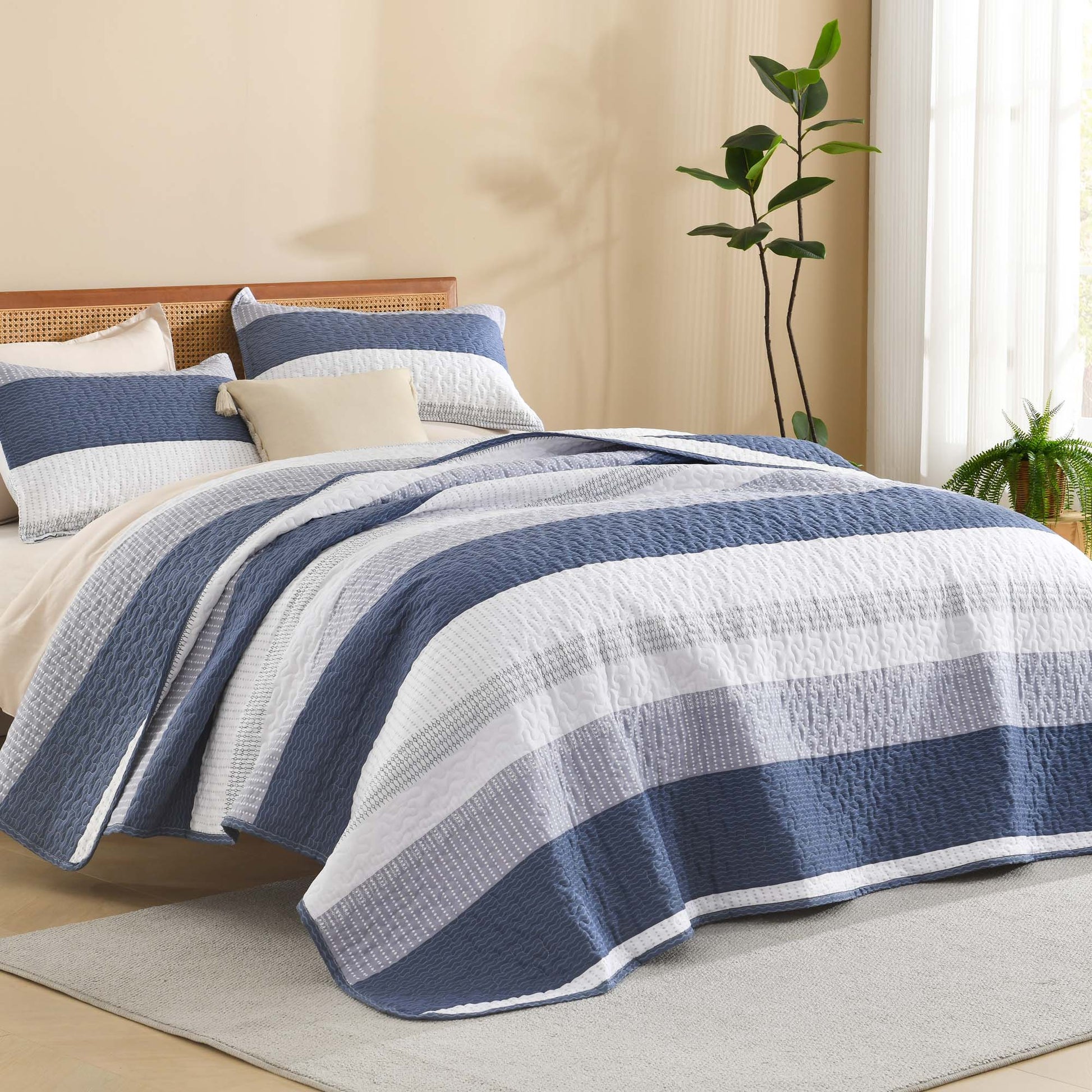 Stripe Patchwork Bedspread Soft Lightweight Microfiber Coverlet 3 Pieces Quilt Set - LITANIKA