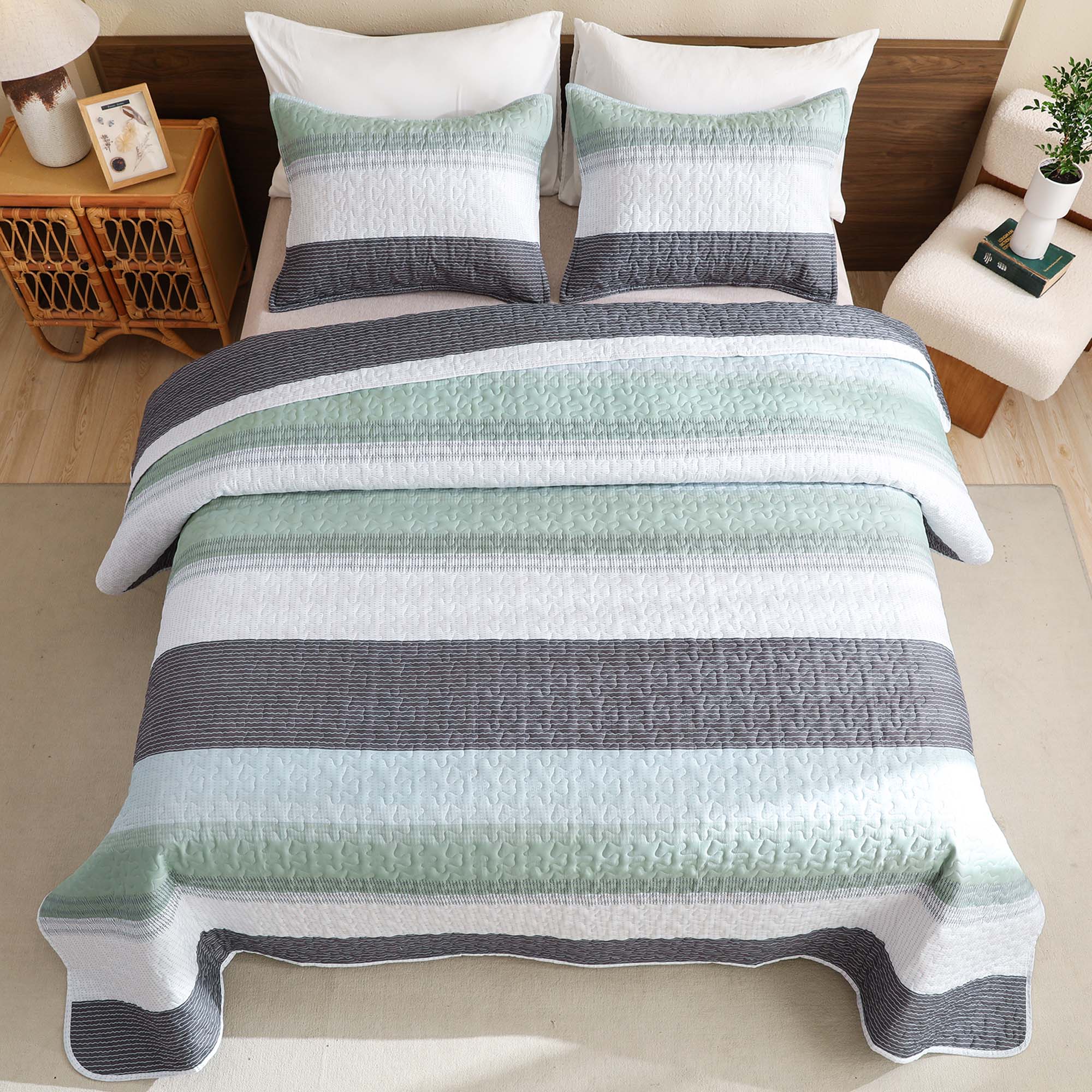 Stripe Patchwork Bedspread Soft Lightweight Microfiber Coverlet 3 Pieces Quilt Set - LITANIKA