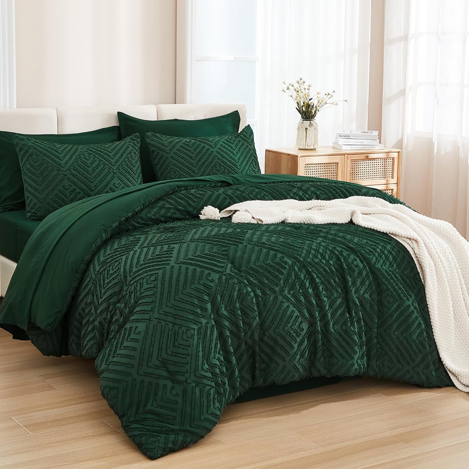 Tufted Boho Fluffy 7 Pieces Comforter Set - LITANIKA