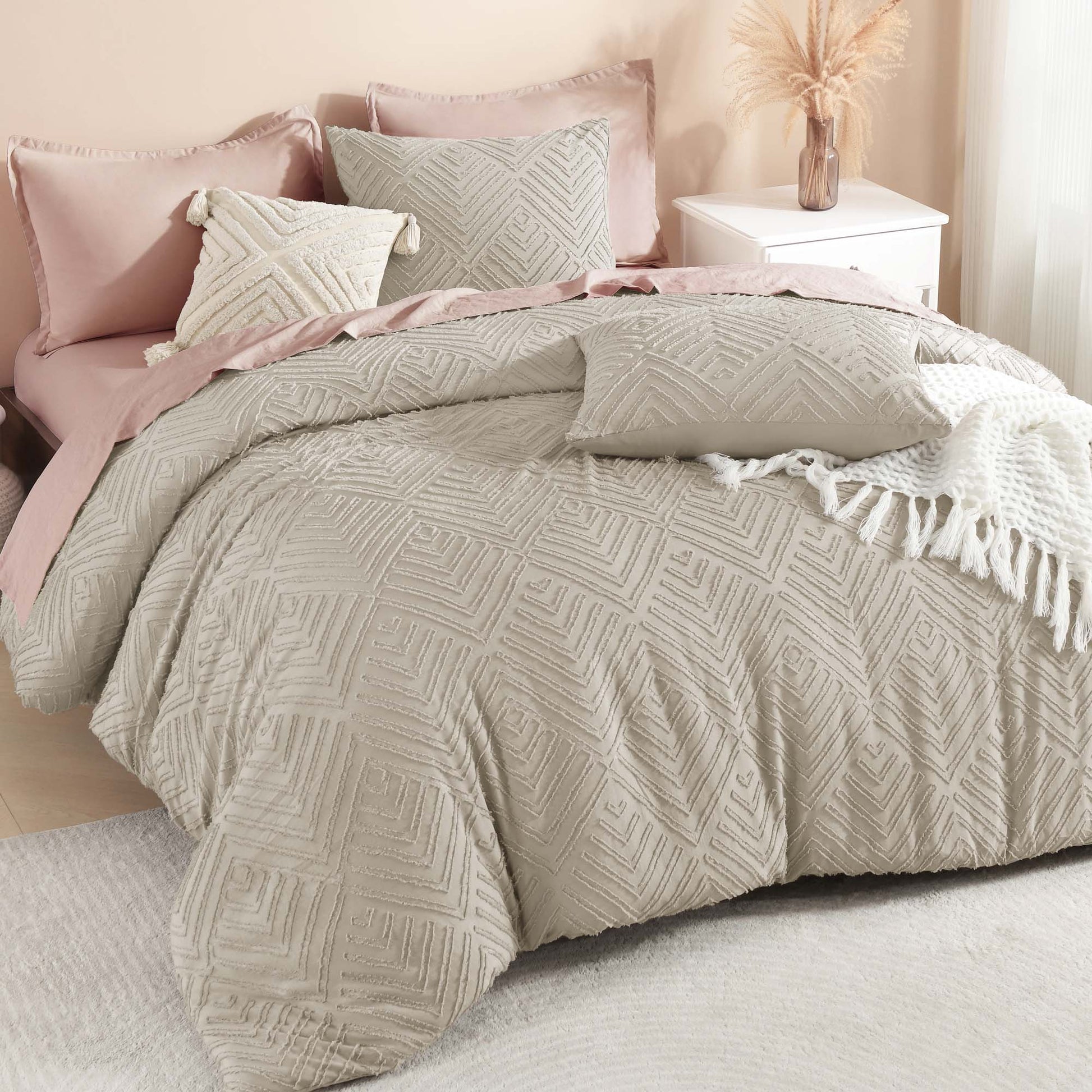 Tufted Boho Lightweight Fluffy 3 Pieces Comforter Set - LITANIKA