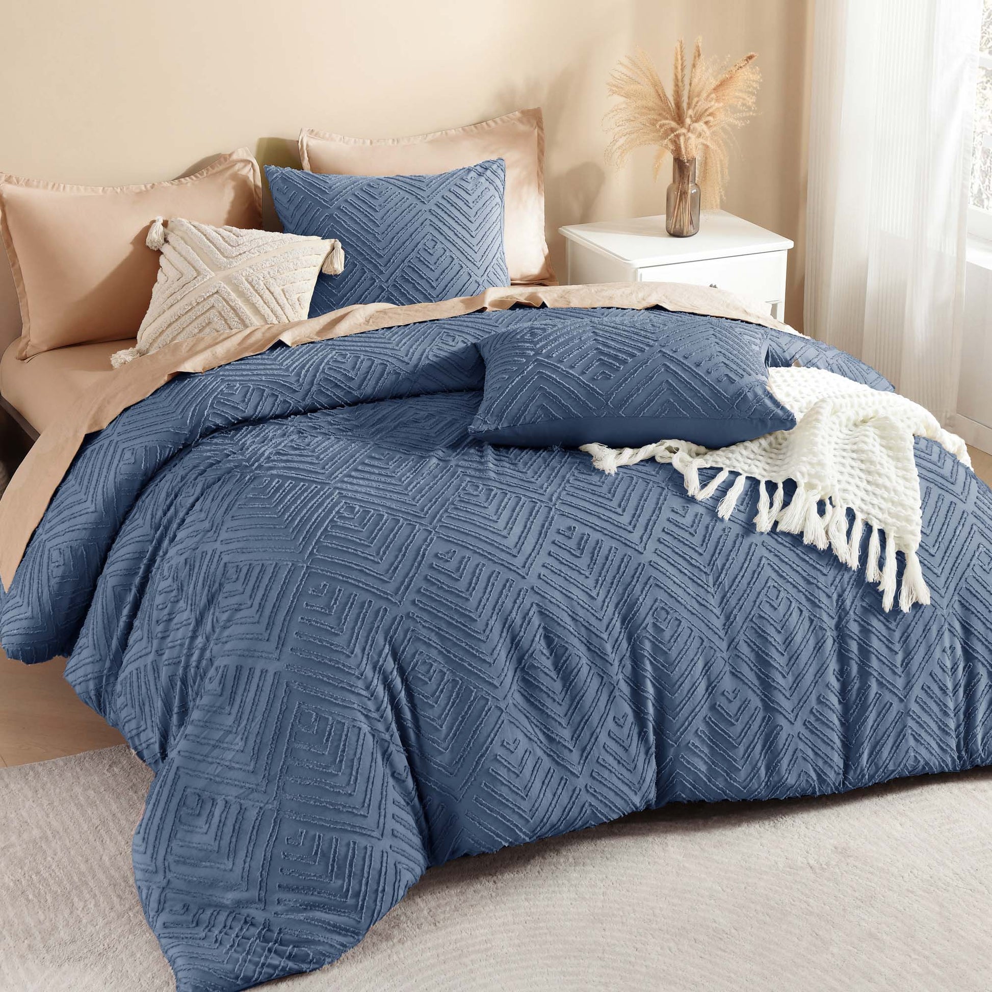 Tufted Boho Lightweight Fluffy 3 Pieces Comforter Set - LITANIKA