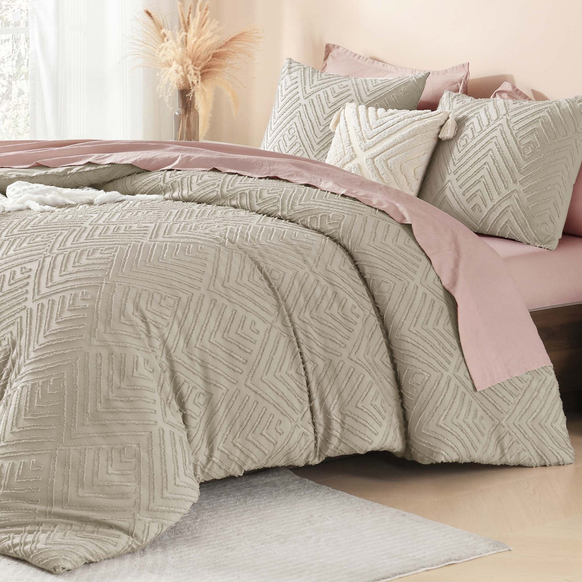Tufted Boho Lightweight Fluffy 3 Pieces Comforter Set - LITANIKA