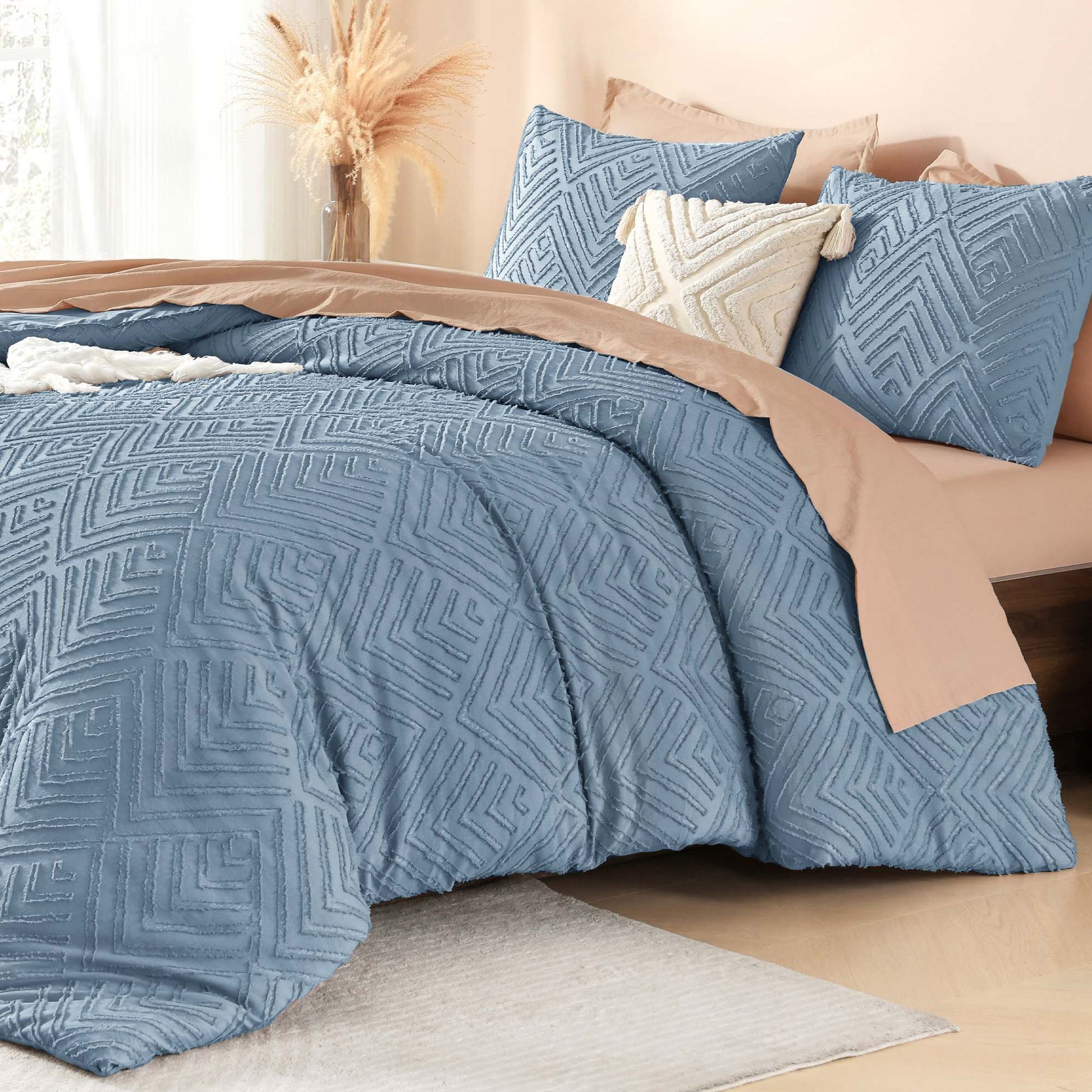 Tufted Boho Lightweight Fluffy 3 Pieces Comforter Set - LITANIKA