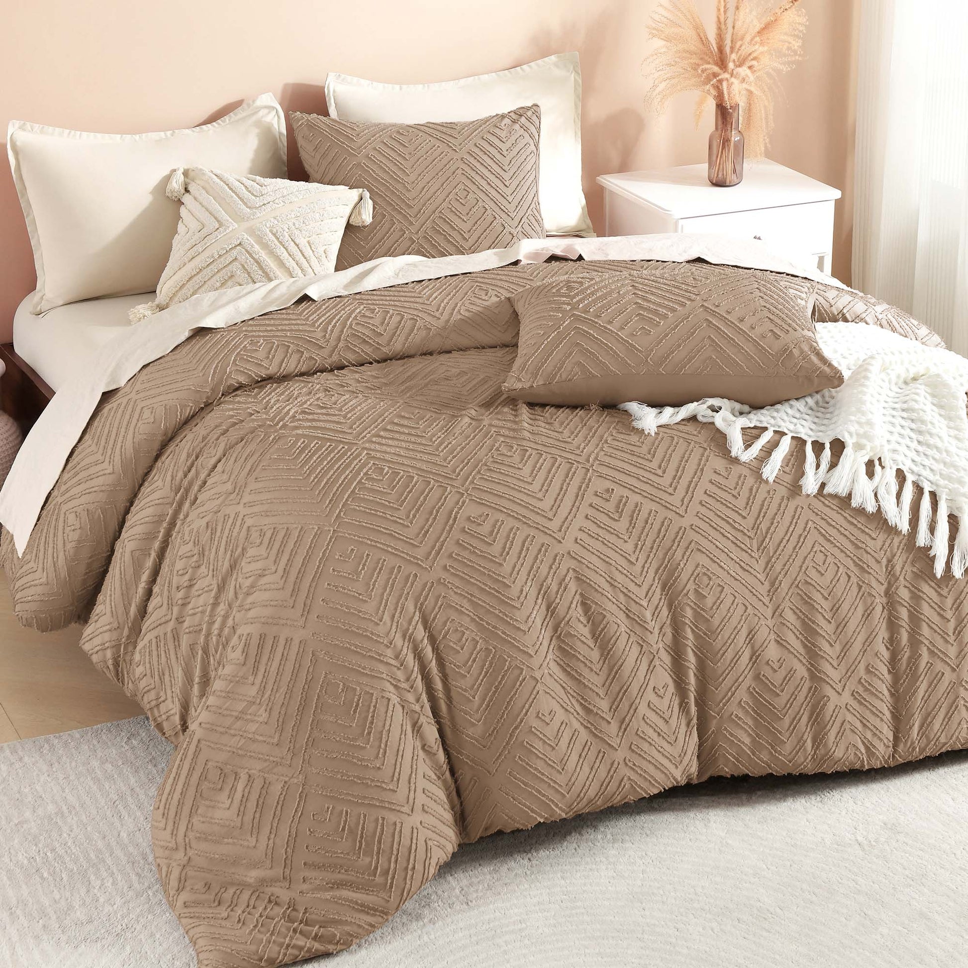 Tufted Boho Lightweight Fluffy 3 Pieces Comforter Set - LITANIKA