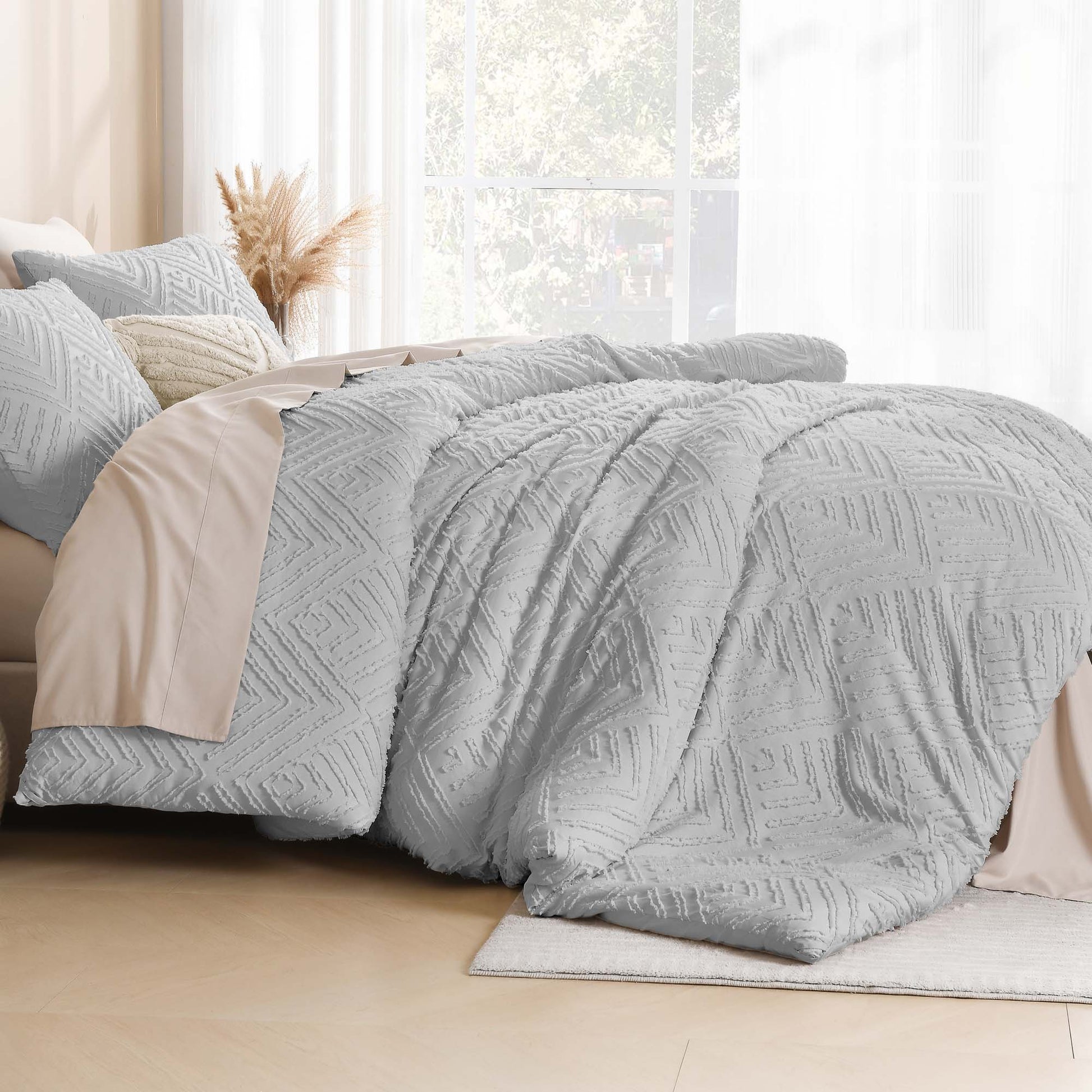 Tufted Boho Lightweight Fluffy 3 Pieces Comforter Set - LITANIKA