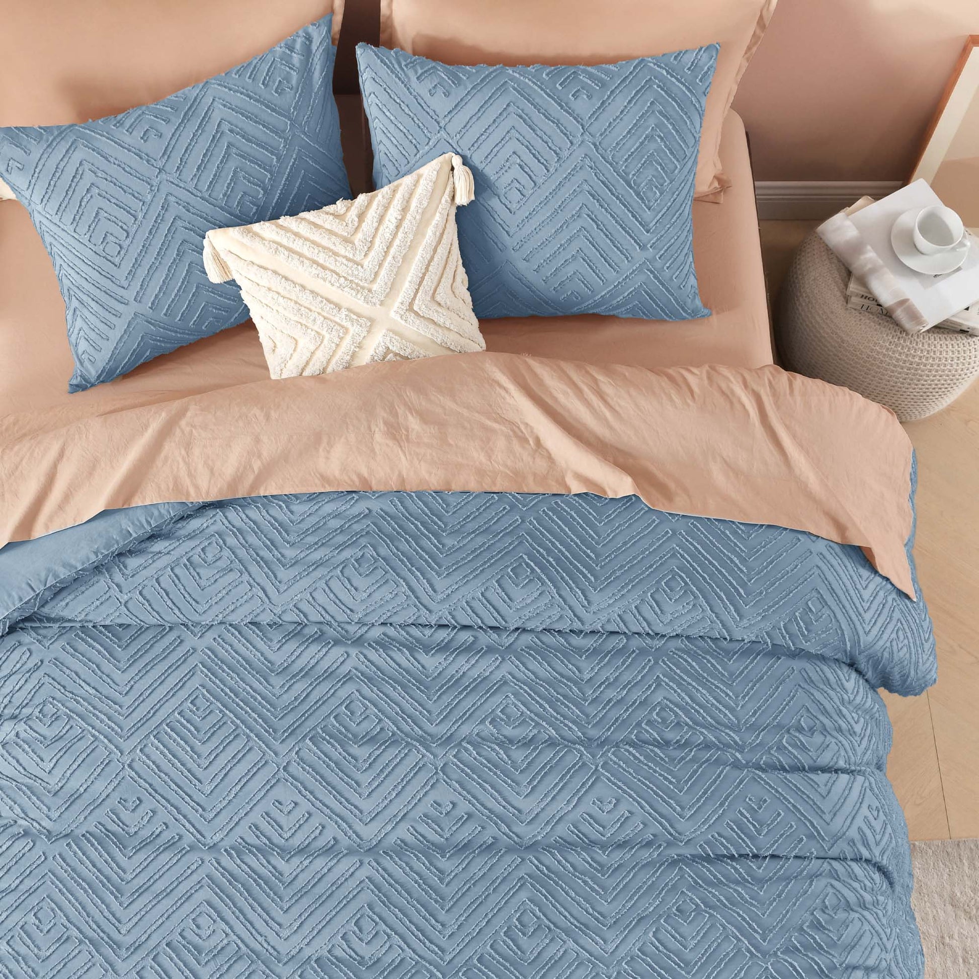 Tufted Boho Lightweight Fluffy 3 Pieces Comforter Set - LITANIKA