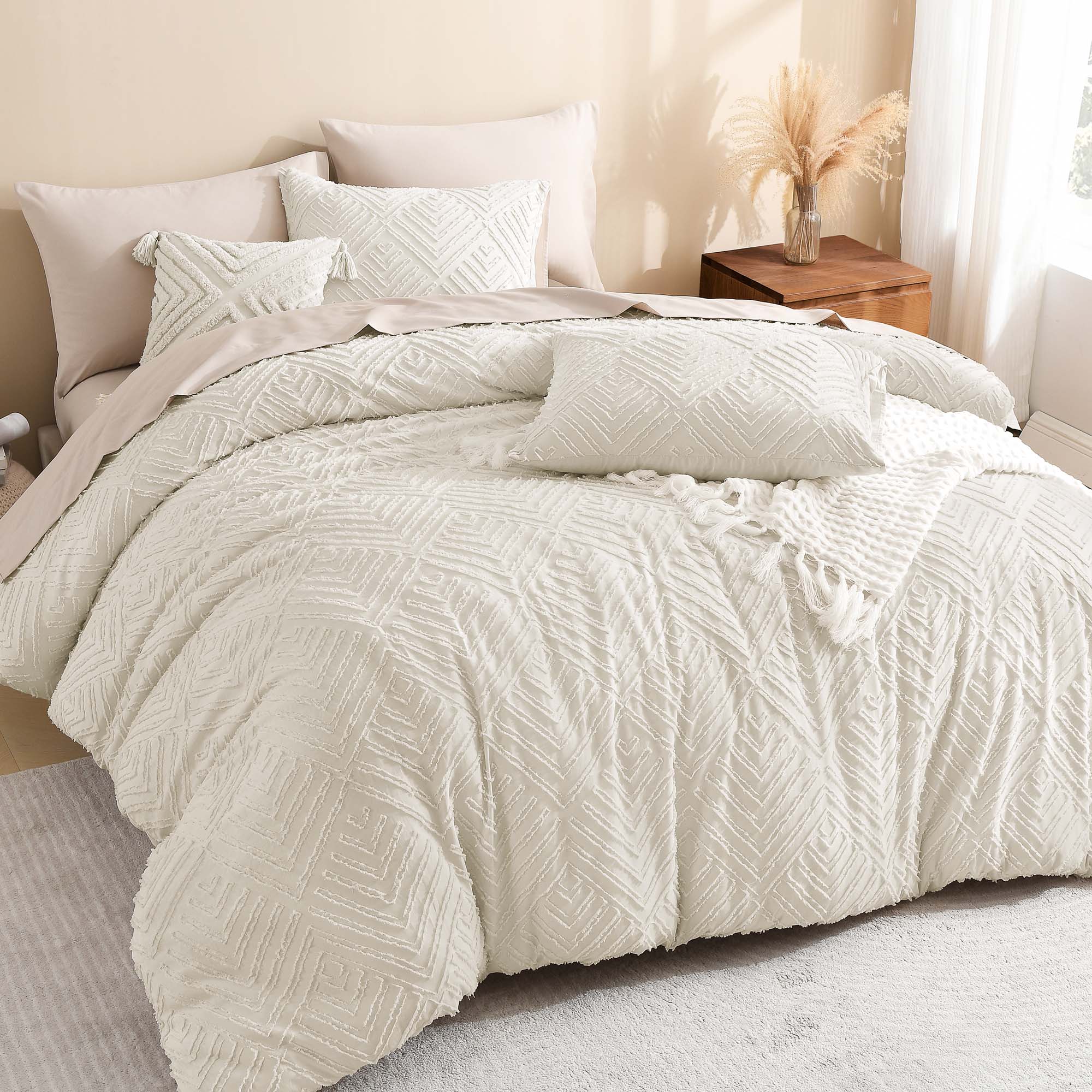Tufted Boho Lightweight Fluffy 3 Pieces Comforter Set - LITANIKA