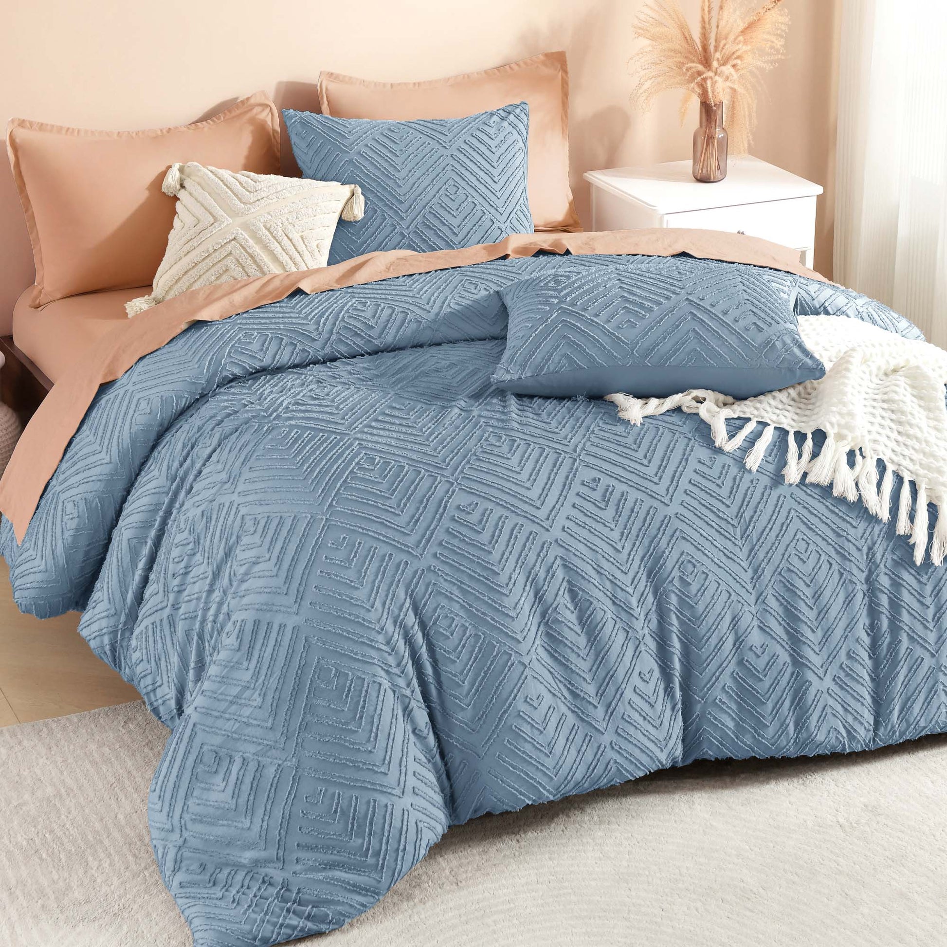 Tufted Boho Lightweight Fluffy 3 Pieces Comforter Set - LITANIKA