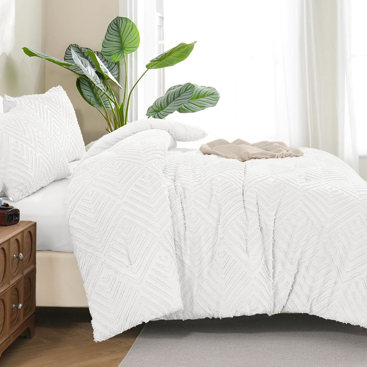 ANGENIA Comforter Sets - 7 Pieces Bed in a Bag Soft Fluffy Bedding Comforter Sets, All Season Boho Tufted Bed Set with Comforter, Sheets, Pillowcases & Shams